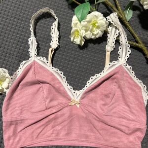 Victoria's Secret Mauve Lace Bralette